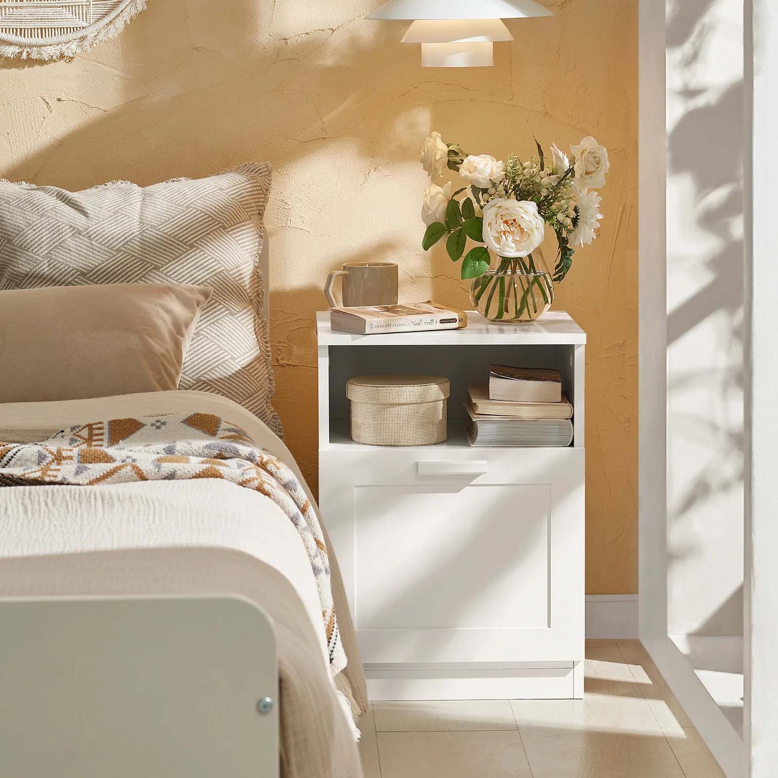 Enkelt Sidebord   Natbord   Sengebord   Skandinavisk Design  39   39   55 Cm  Hvid