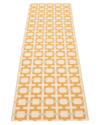 Pappelina Tom Gulvtæppe 240   70 Cm  Ochre Cream Sage