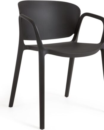 Udendørs Spisebordsstol Kave Home Ania Sort Polypropylen Med Armlæn Stabelbar Uv-resistent H76xb55xl60 Cm