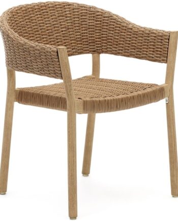 Udendørs Spisebordsstol Med Armlæn Havestol Kave Home Pola Natur   Vejrbestandig Polyrattan   Fsc Eukalyptustræ