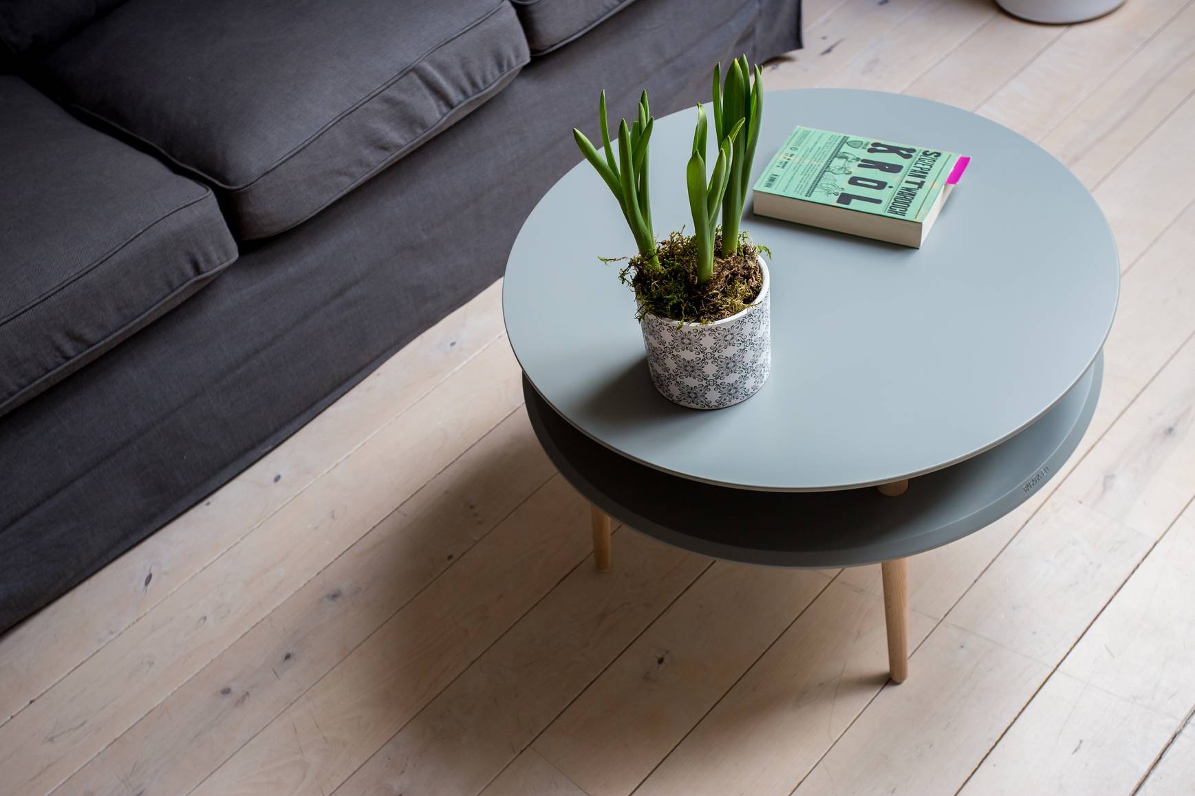 Ufo Sofabord Diameter 70cm   Højde 35cm Mørkegrå