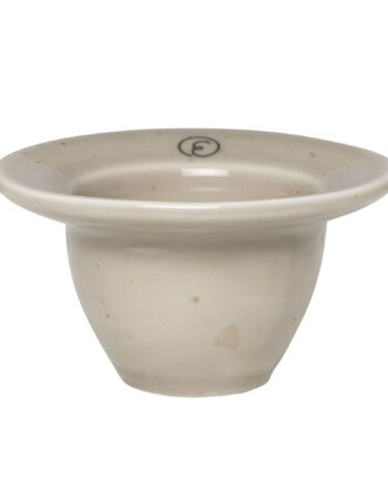Ernst æggebæger Af Porcelæn  Sand