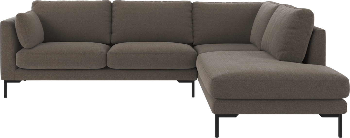Højrevendt Hjørnesofa Rowico Corwin Rita Mediumgrå Sort 266x226 Cm Med Sorte Pulverlakerede Ben
