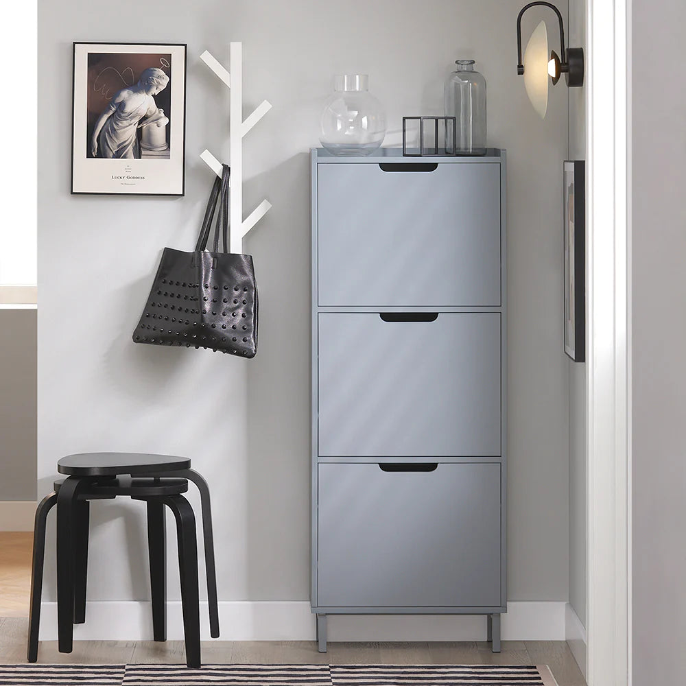 Minimalistisk Design: Det Grå Skoskab  Der Passer Til Ethvert Hjem
