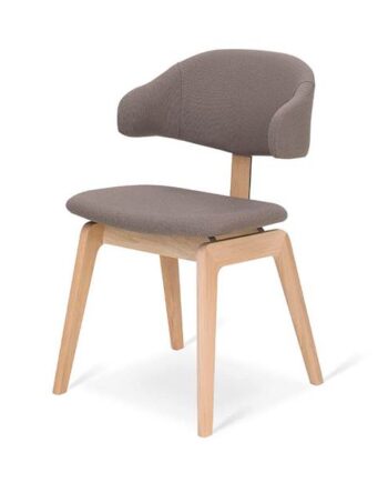 Pbj Designhouse Pbj Maior Spisebordsstol Lakeret Lys Eg Stof : Erling Christensen Møbler  : Erling Christensen Møbler