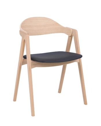 Pbj Designhouse Pbj Titan Spisebordsstol Med Finér Ryg Lakeret Lys Eg Stof : Erling Christensen Møbler  : Erling Christensen Møbler