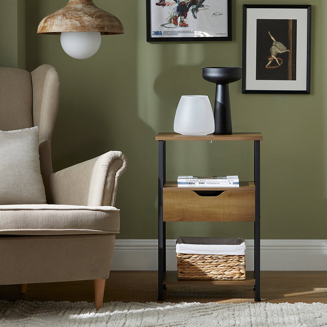 Stilfuldt Og Funktionelt Sidebord   Sengebord Til Ethvert Hjem  L45 Cm B30 Cm H70 Cm  Brun