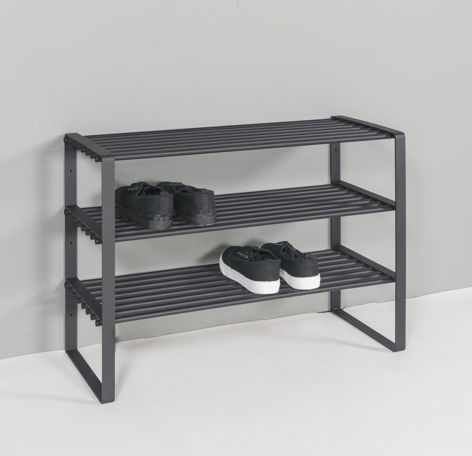 Væghængt Skoreol Spinder Design Rex Mat Sort Stål Hylder Til 12 Par 29 Cm Dybde