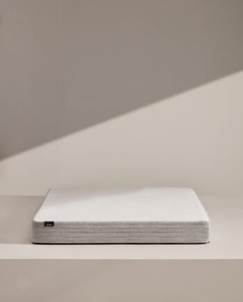 Kave Home Yoko Skummadras Hvid Stof  150x200