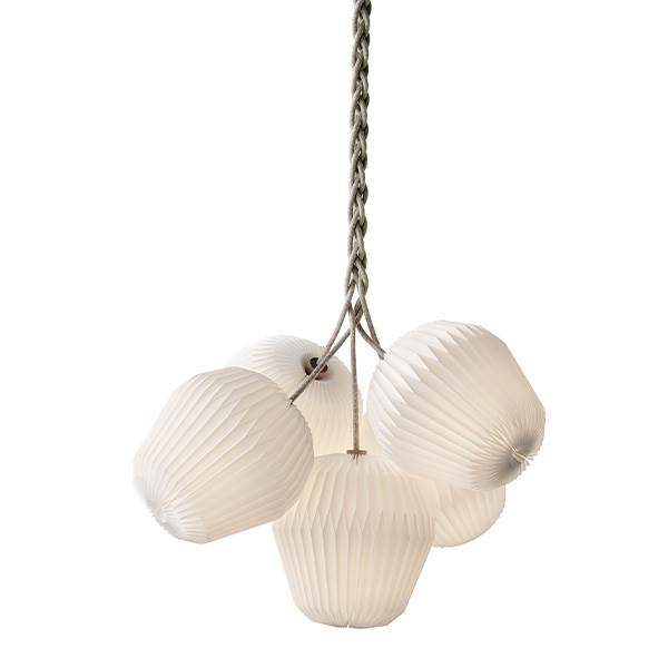 Le Klint The Bouquet Large Chandelier Med   Papirskærme  : Erling Christensen Møbler