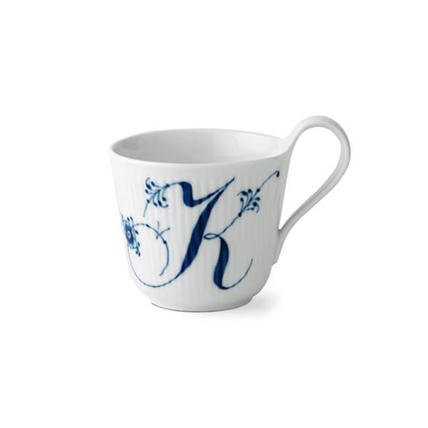 Royal Copenhagen Alfabet Kollektion Højhankskop     33 Cl  : Erling Christensen Møbler