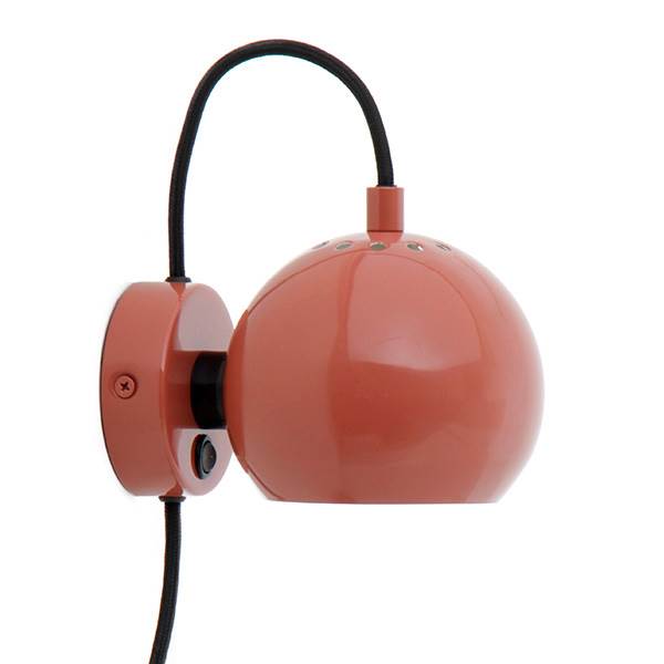 Frandsen Ball Væglampe Glossy Red  : Erling Christensen Møbler