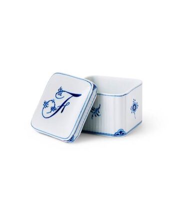 Royal Copenhagen Alfabet Kollektion Bonbonniere     13 Cl  : Erling Christensen Møbler