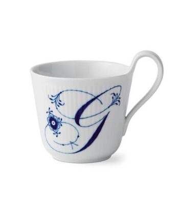 Royal Copenhagen Alfabet Kollektion Højhankskop     33 Cl  : Erling Christensen Møbler